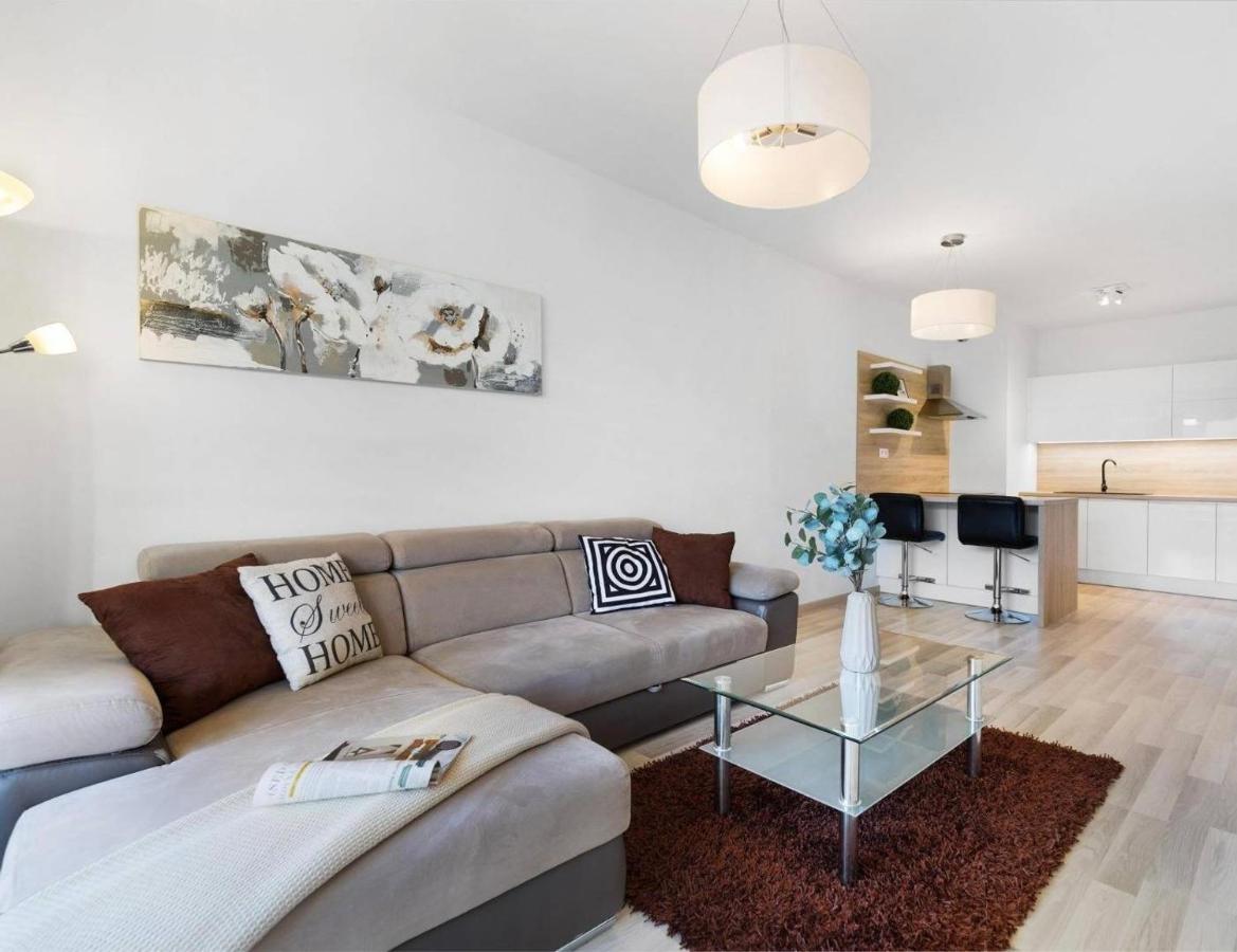 Sunflower - Modern Large Charming Apartment With Balcony Pressburg Exterior foto